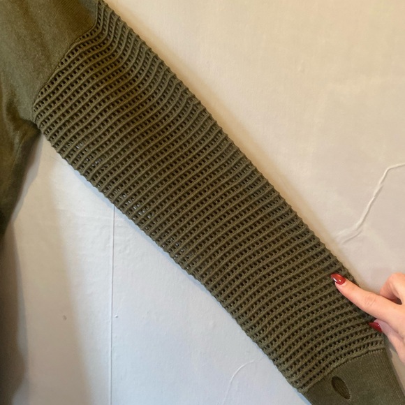 Sold on different Platform - Picture 3 of 9